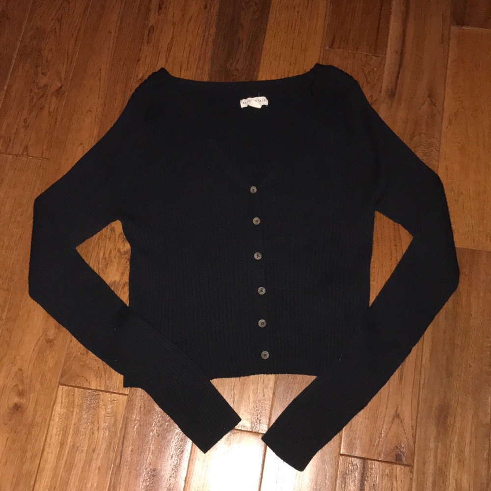 Long sleeve crop top